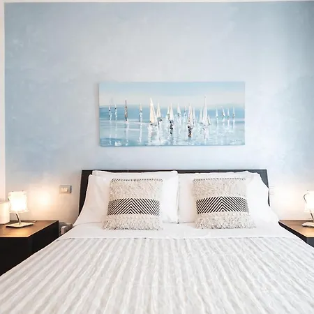 Amazhome - Casa Al Mare Con Terrazzo E Garage Apartment