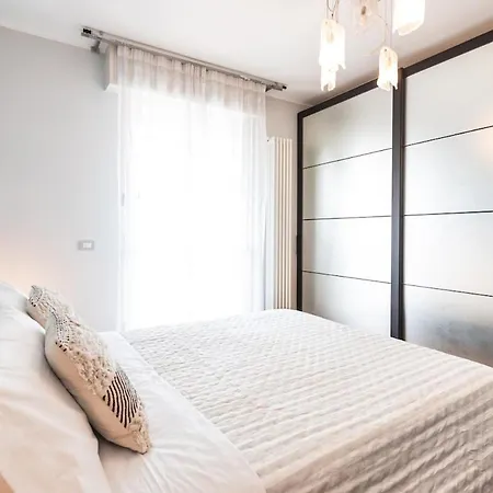 Amazhome - Casa Al Mare Con Terrazzo E Garage Appartement *