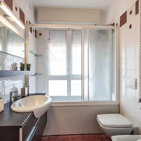 Apartment Amazhome - Casa Al Mare Con Terrazzo E Garage *