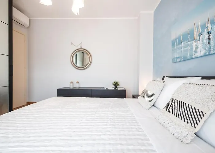 Lägenhet Amazhome - Casa Al Mare Con Terrazzo E Garage Cattolica